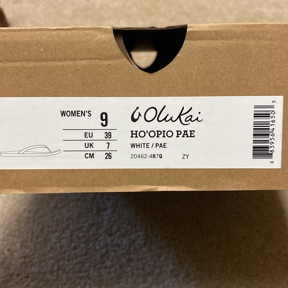 OluKai Ho’opio Pae white - Picture 4 of 4